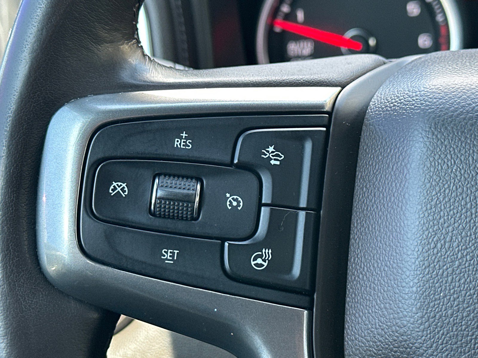 Used 2019 Chevrolet Silverado 1500 LTZ w/ LTZ Texas Edition image 11