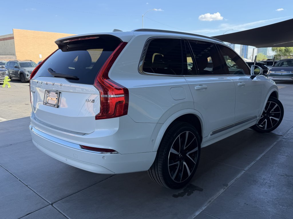 Used 2024 Volvo XC90 B6 Ultimate w/ Lounge Package AWD/4WD image 4