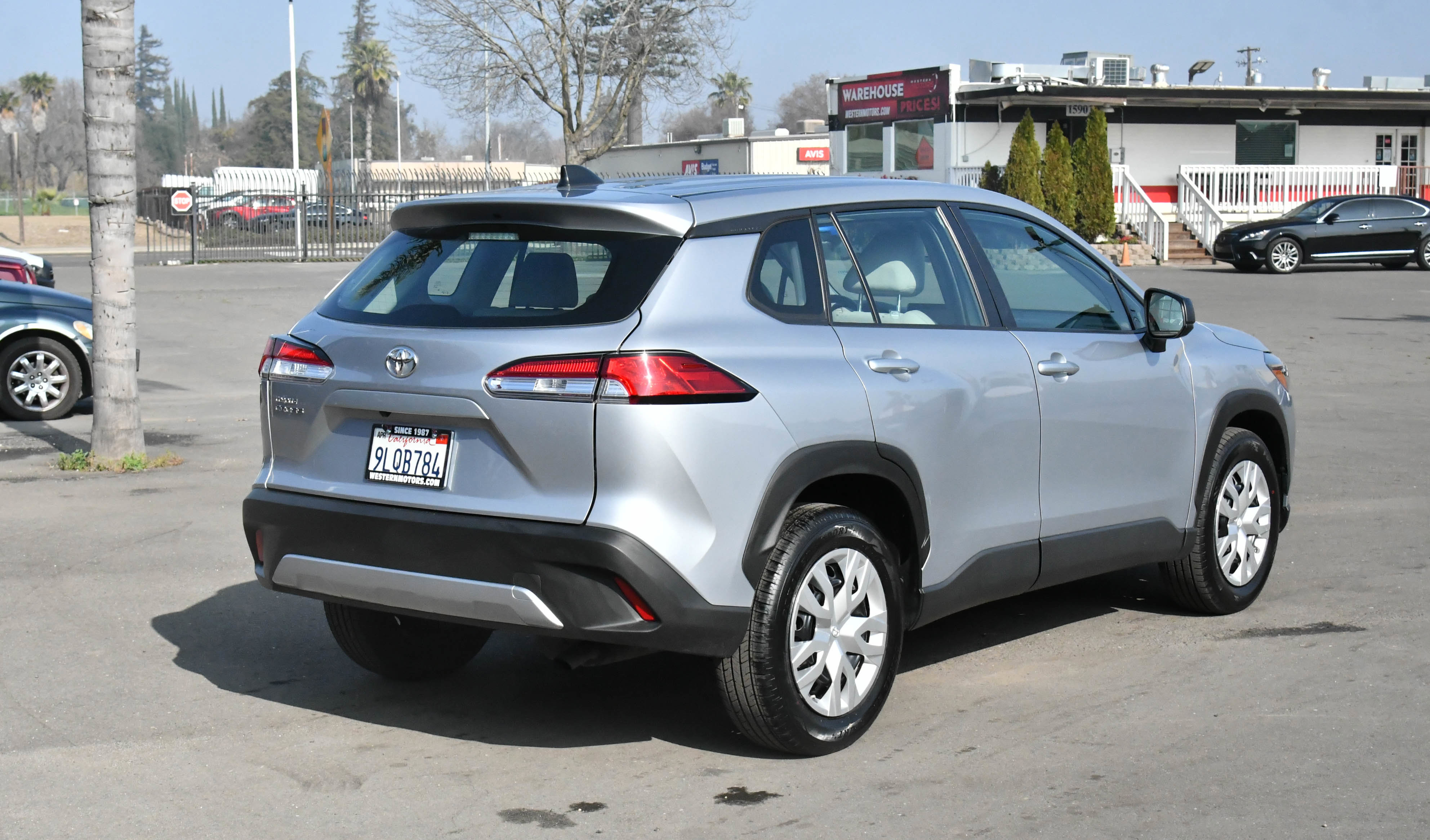 Used 2024 Toyota Corolla Cross L image 8