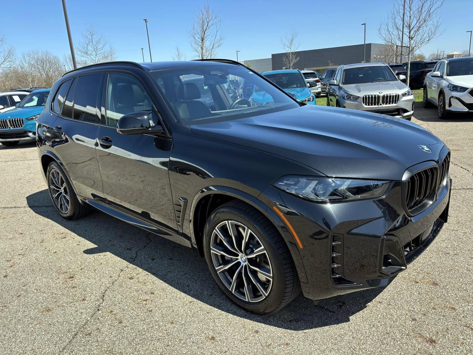 Used 2024 BMW X5 M60i image 3