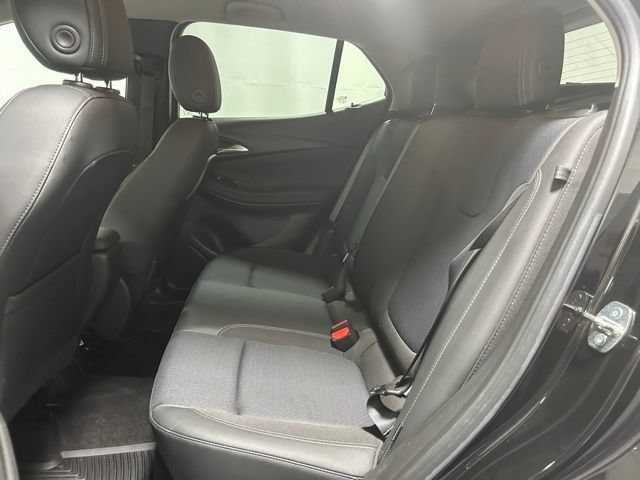 Used 2022 Buick Encore GX Preferred w/ Cold Weather Comfort Package AWD/4WD image 10