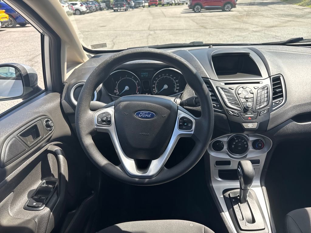 Used 2019 Ford Fiesta SE image 14