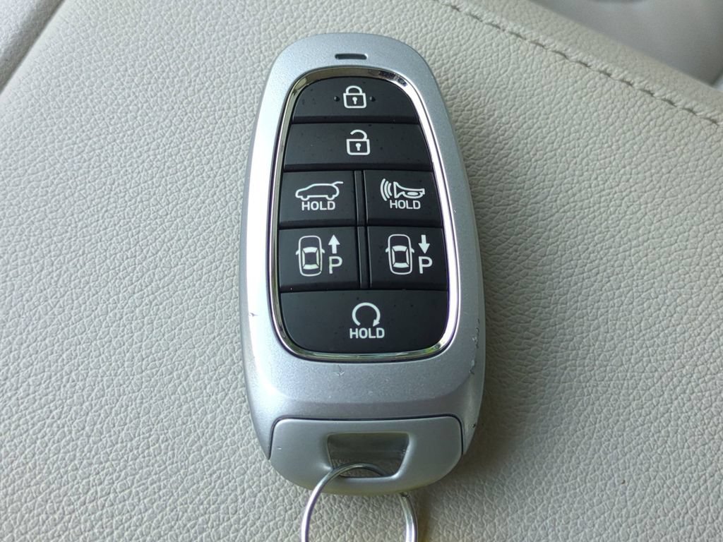 Used 2022 Hyundai Tucson Limited FWD image 33