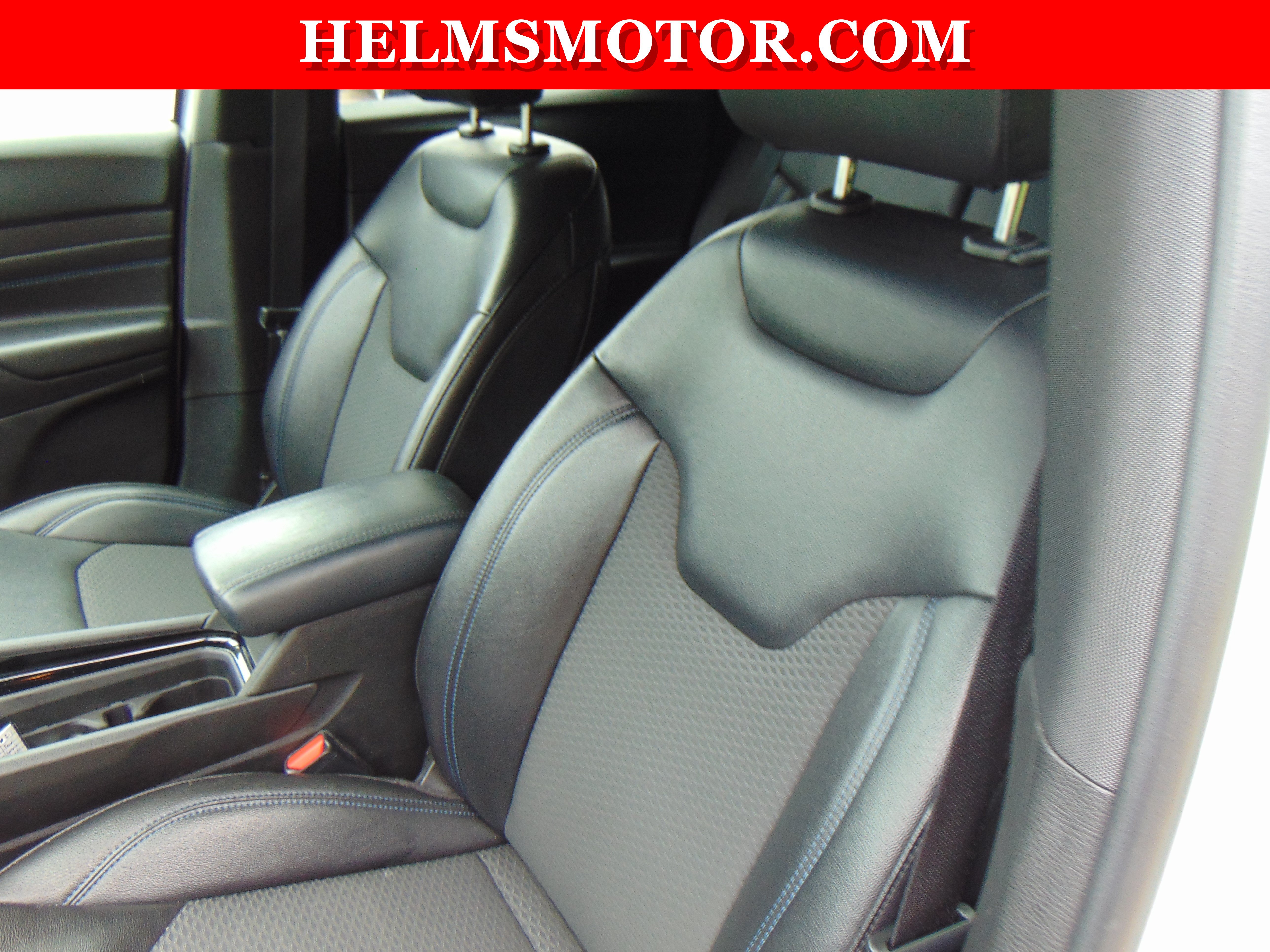 Certified 2025 Jeep Compass Latitude w/ Altitude Special Edition AWD/4WD image 35