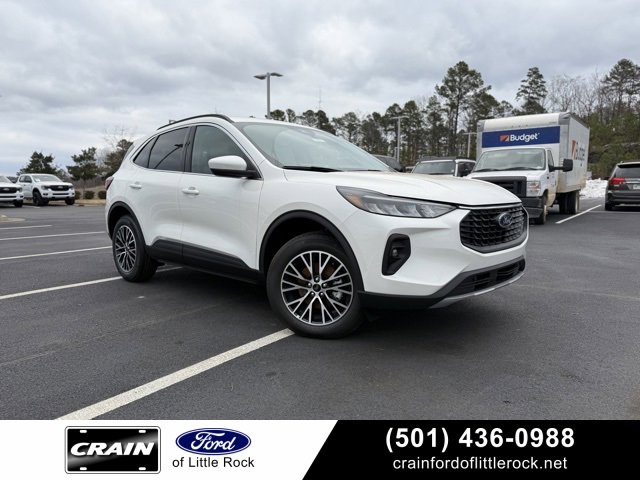 New 2025 Ford Escape SE