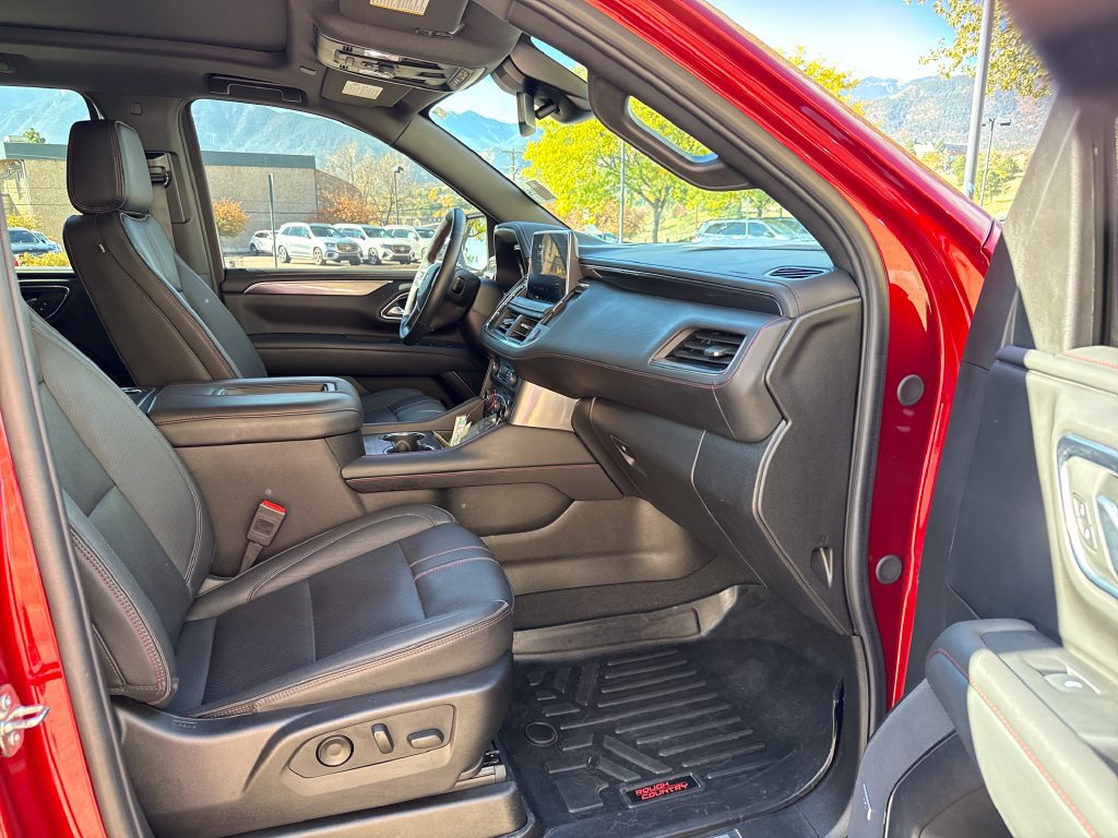 Used 2024 Chevrolet Tahoe RST w/ Luxury Package AWD/4WD image 34