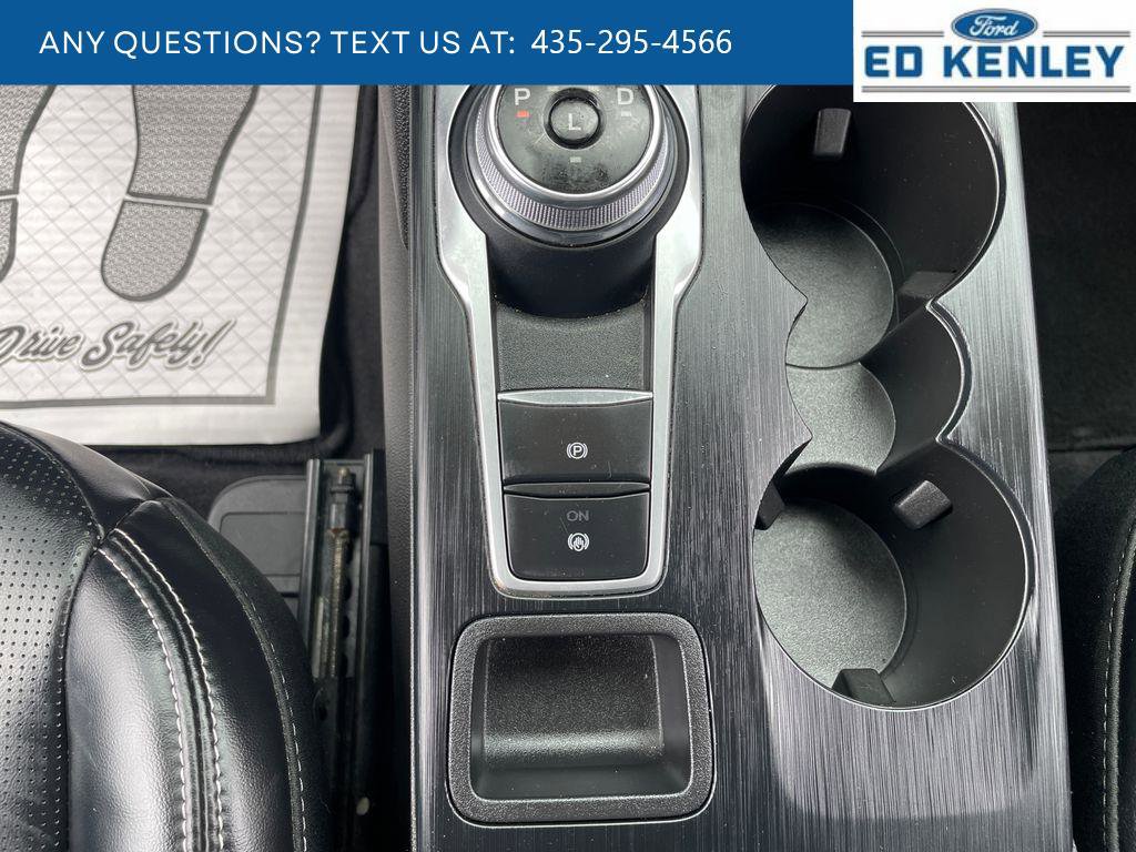 Used 2024 Ford Escape Platinum image 17