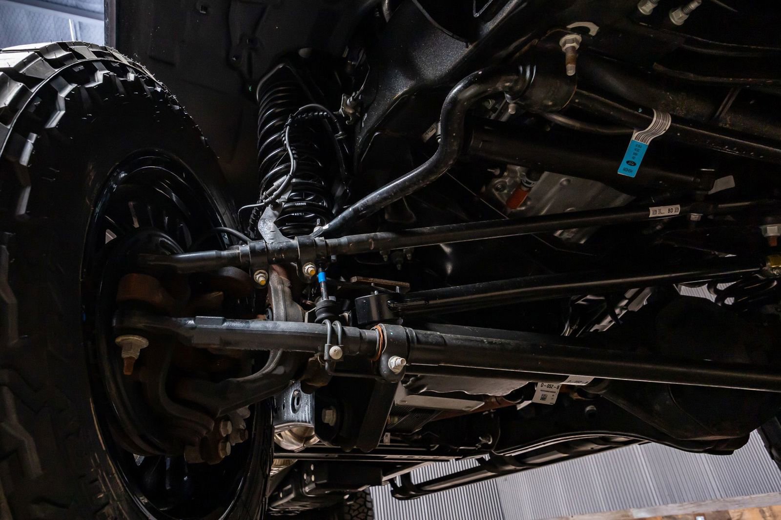 Used 2025 Ford F350 Lariat w/ Black Appearance Package image 14