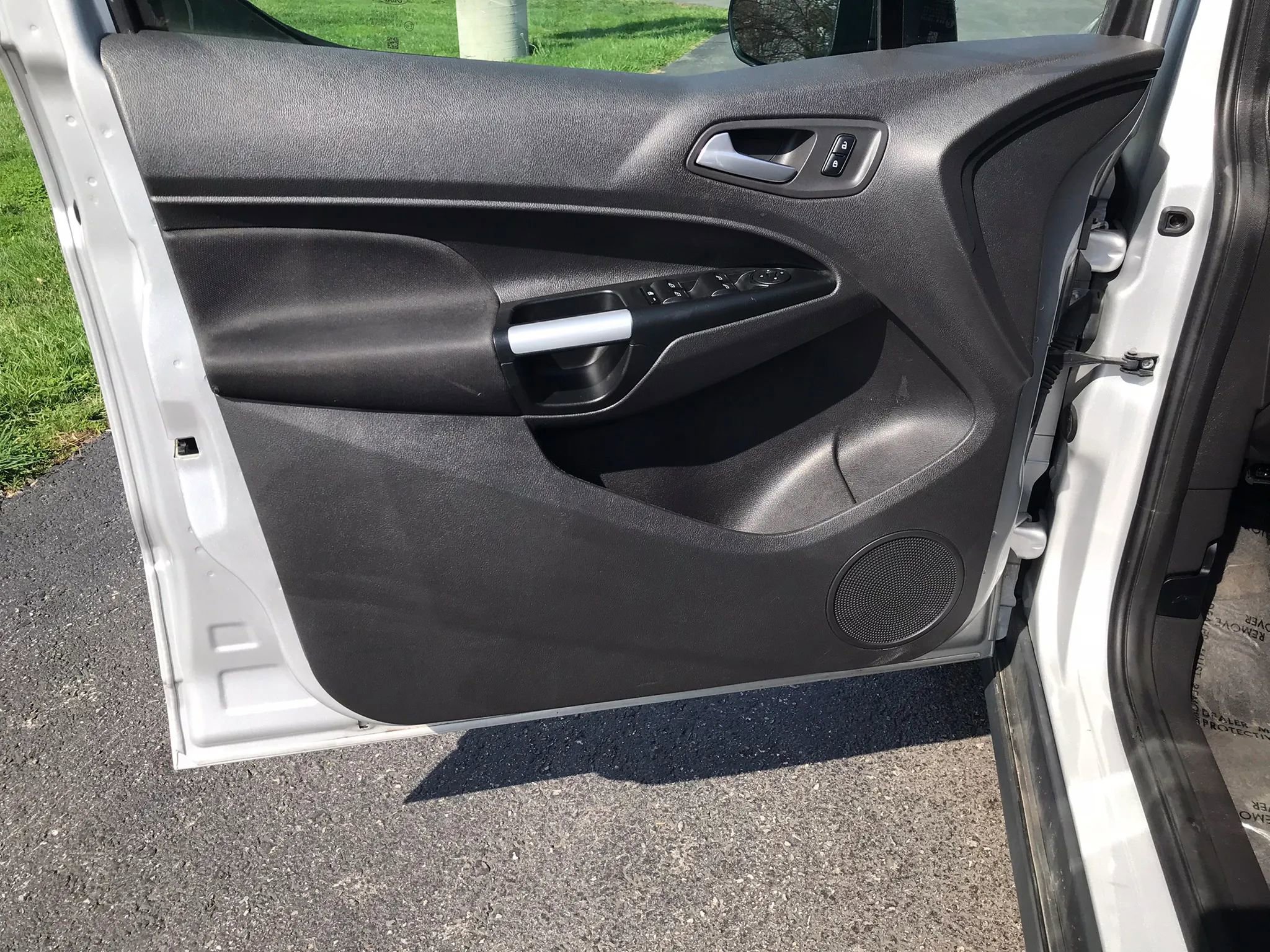 Used 2018 Ford Transit Connect XLT image 13