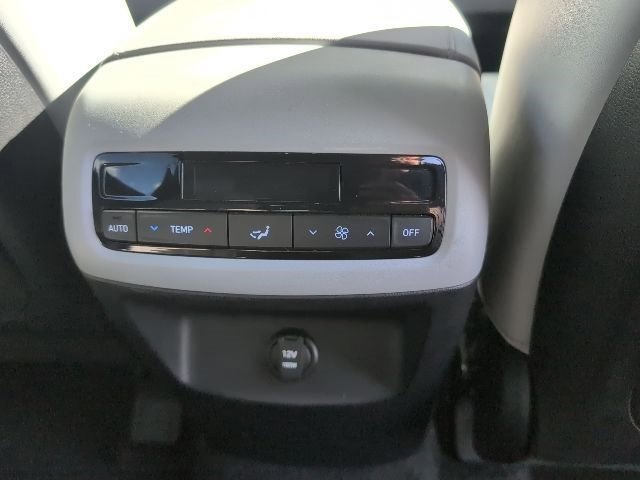 Used 2025 Hyundai Palisade SEL image 14