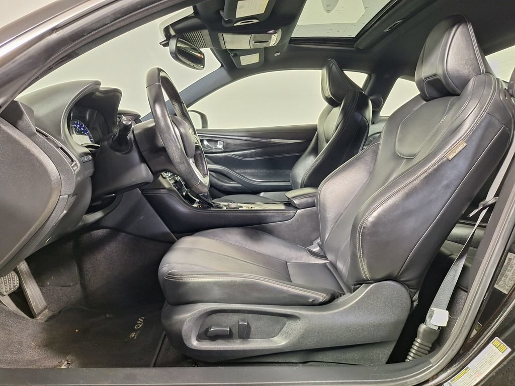 Used 2019 INFINITI Q60 3.0t Luxe AWD/4WD image 10
