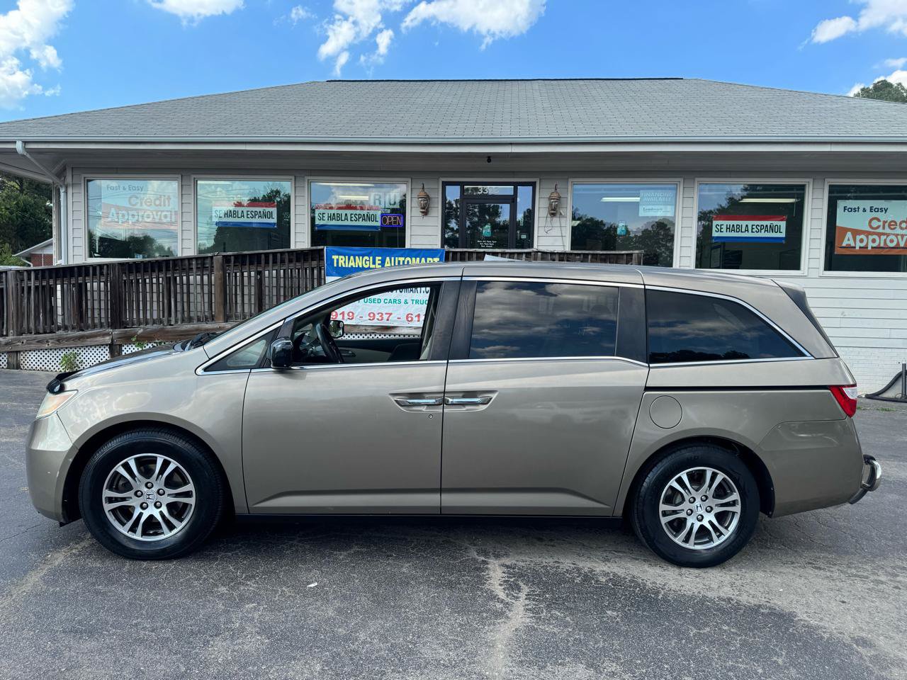 Used 2013 Honda Odyssey EX image 4
