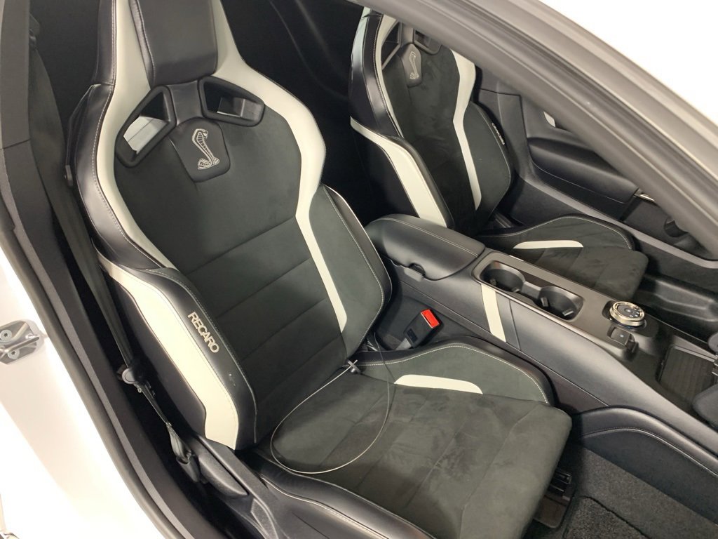 Used 2020 Ford Mustang Shelby GT500 w/ Carbon Fiber Track Pack image 34