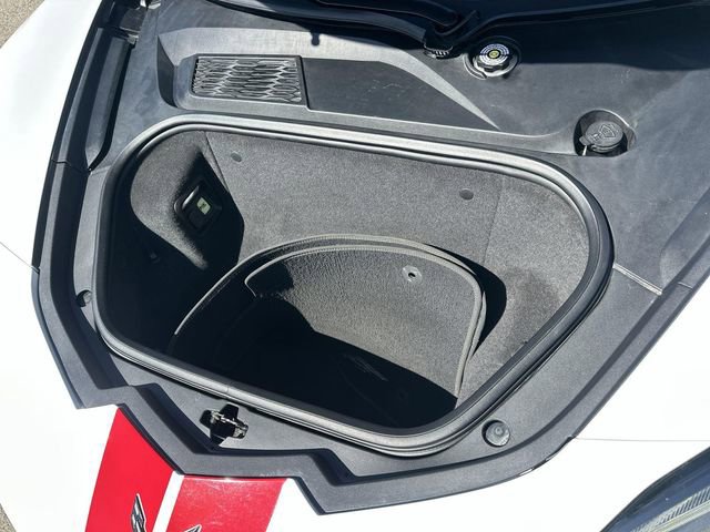 Used 2021 Chevrolet Corvette Stingray Premium Cpe w/ Z51 Performance Package RWD image 23