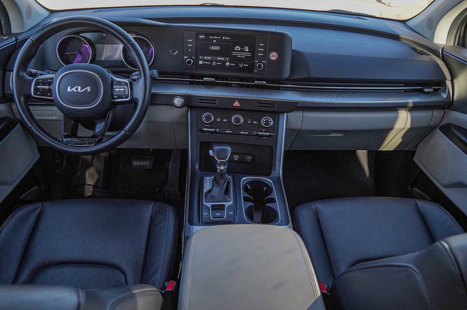 Certified 2024 Kia Carnival LX image 26