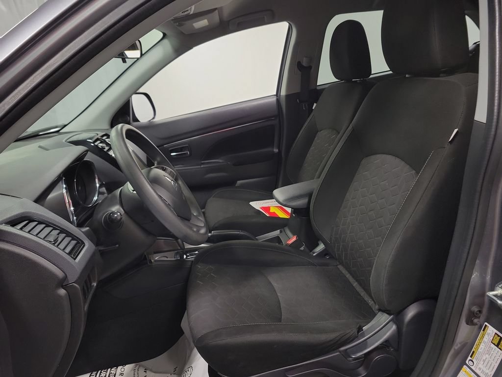 Used 2020 Mitsubishi Outlander Sport ES FWD image 14