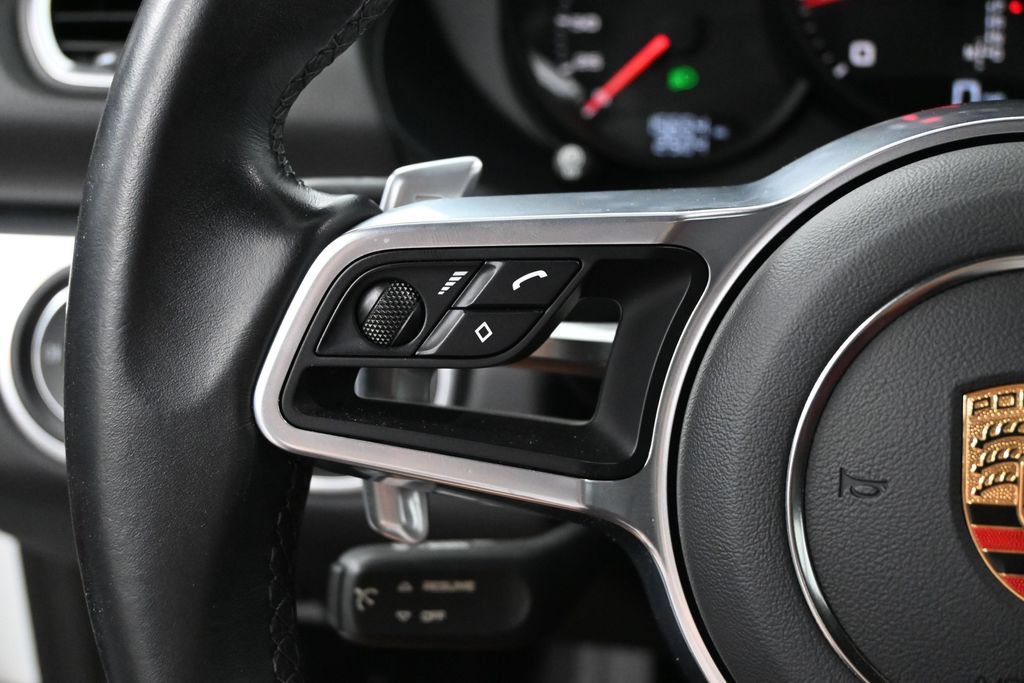 Used 2022 Porsche 718 Cayman w/ Premium Package RWD image 15