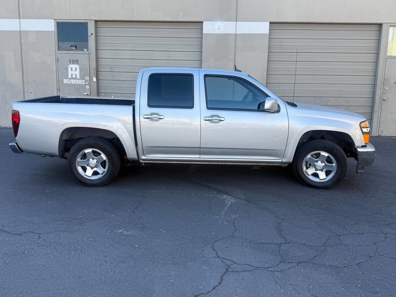 Used 2012 GMC Canyon SLE RWD image 2