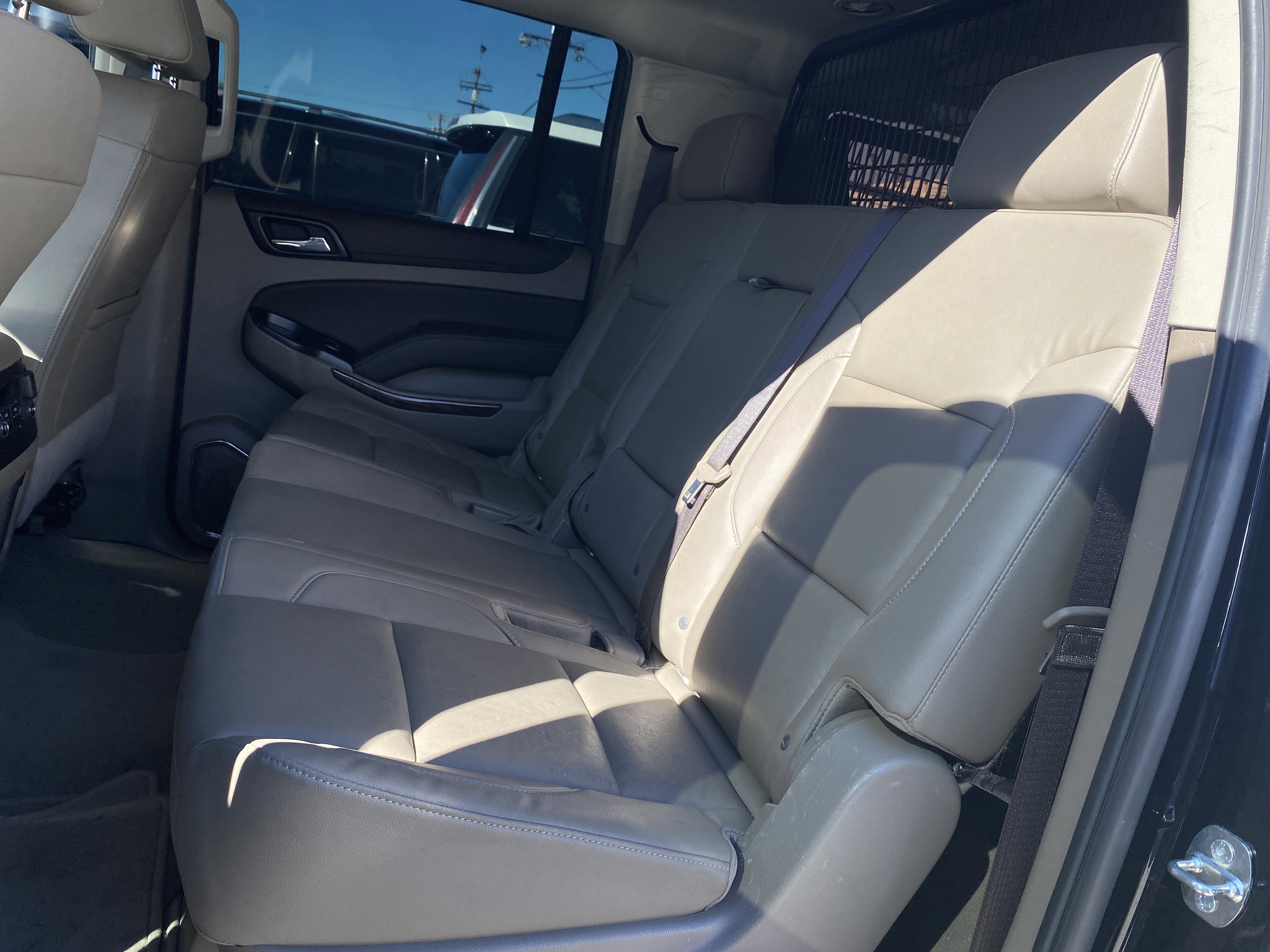 Used 2023 Chevrolet Suburban Premier image 14