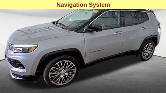 Used 2022 Jeep Compass Limited w/ Elite Group image 4