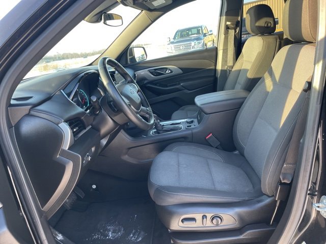 Used 2023 Chevrolet Traverse LT image 8