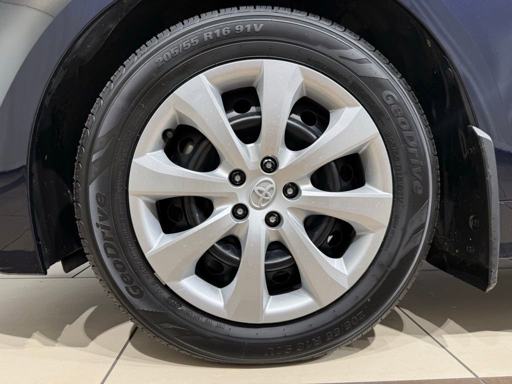 Certified 2023 Toyota Corolla LE w/ Carpet Mat Package (TMS) FWD image 9