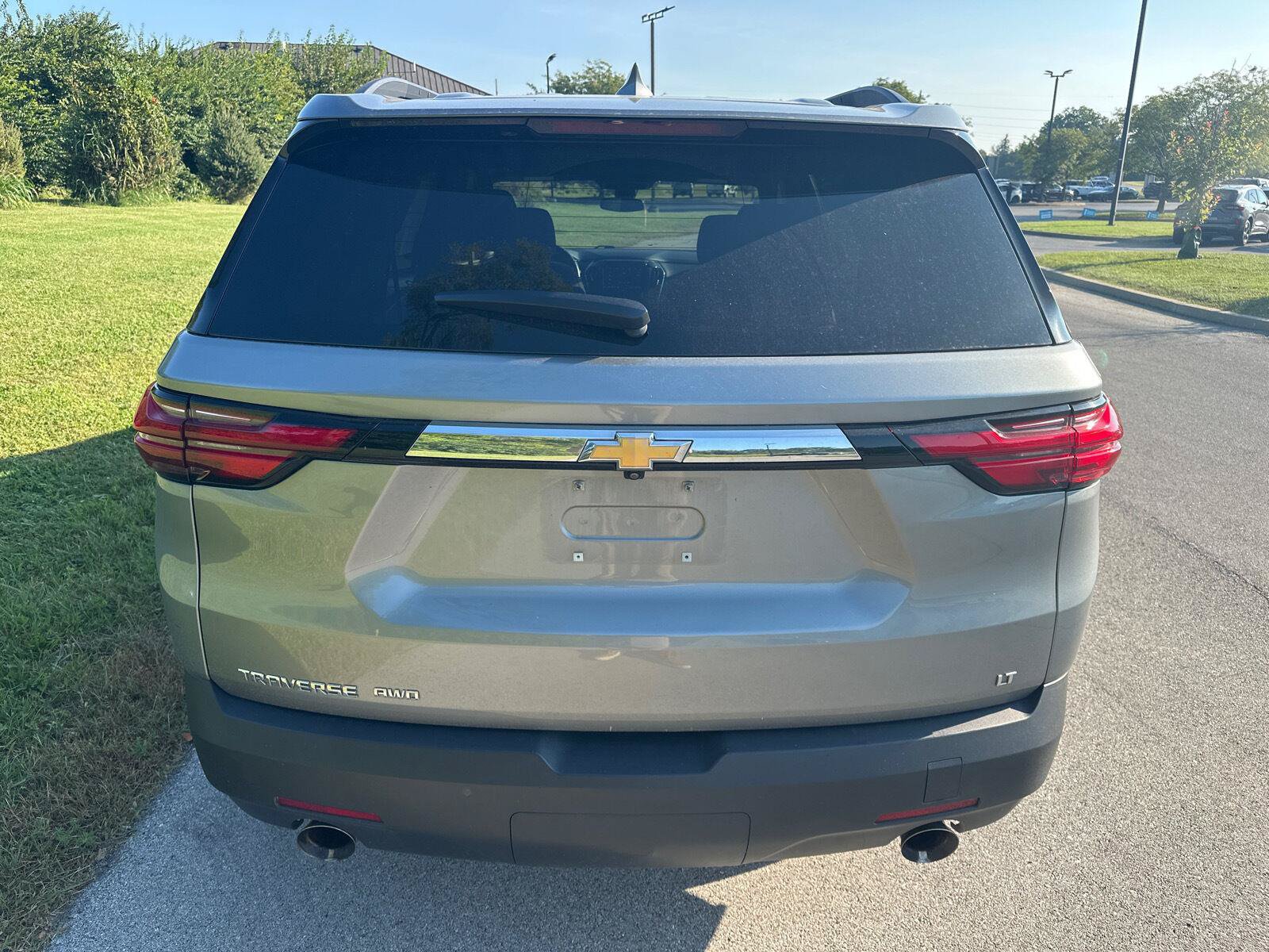 Used 2023 Chevrolet Traverse LT AWD/4WD image 16