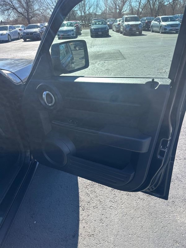 Used 2010 Dodge Nitro SE w/ Popular Equipment Group image 7