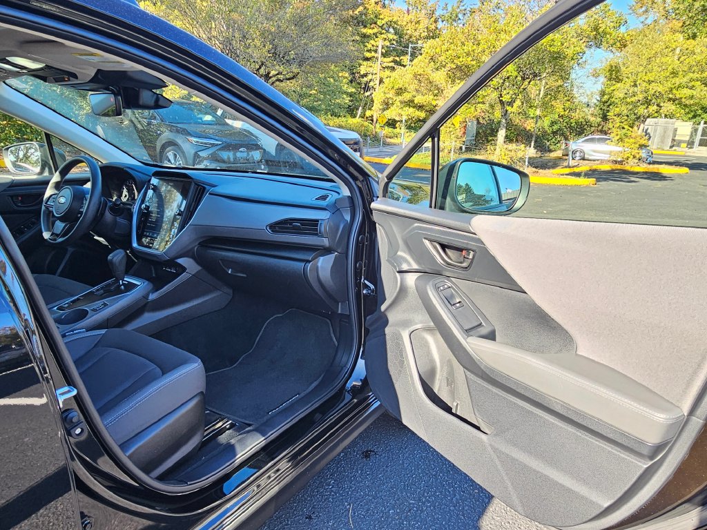 Certified 2025 Subaru Crosstrek 2.5i Premium AWD/4WD image 10