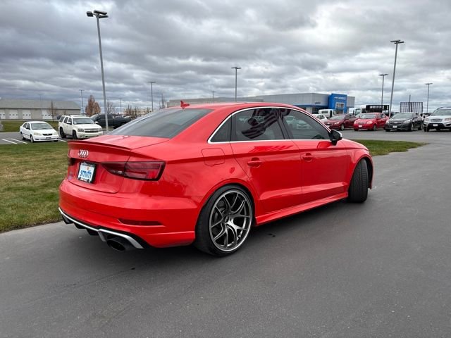 Used 2018 Audi RS 3 w/ Technology Package image 3