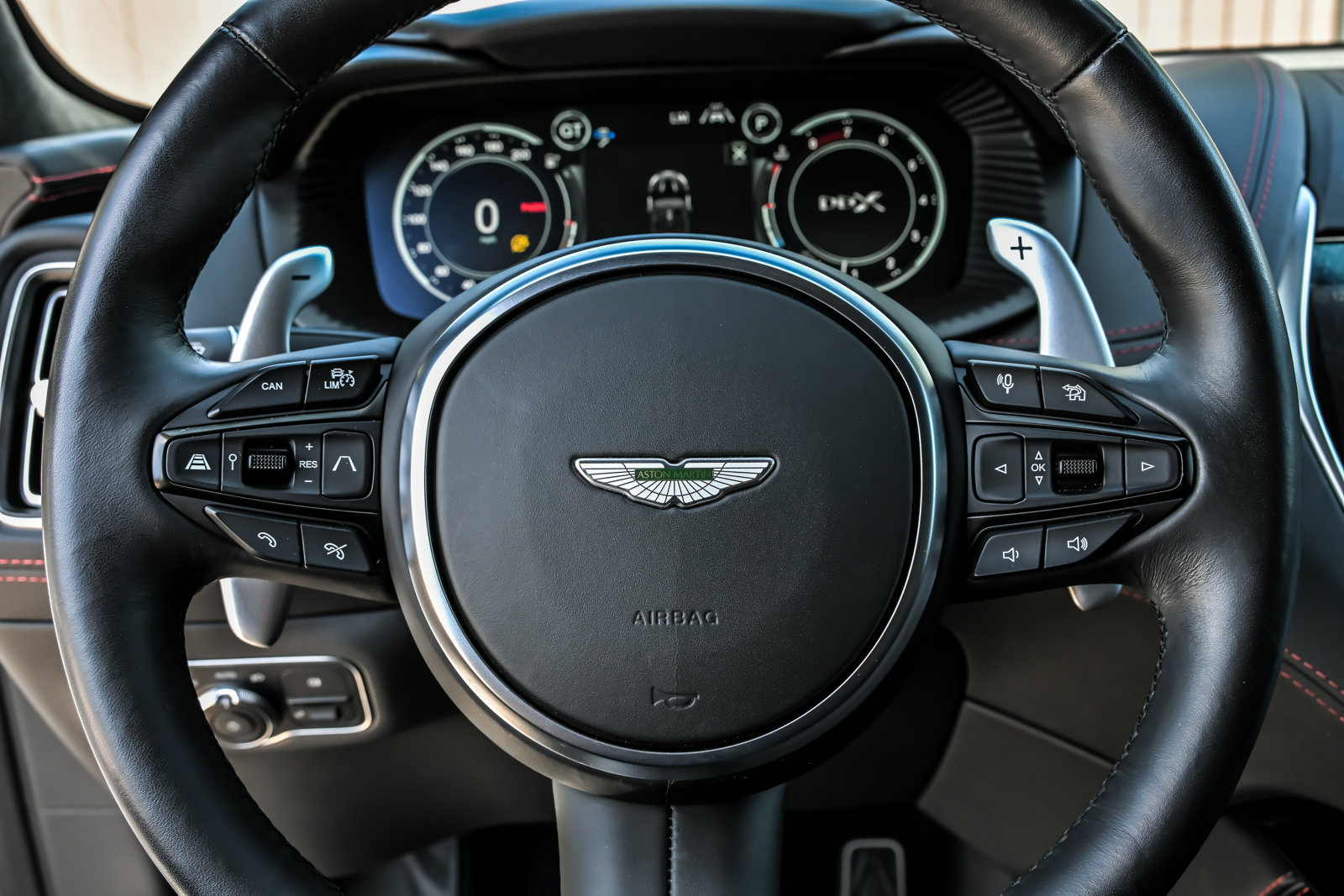 Used 2023 Aston Martin DBX 707 AWD/4WD image 34