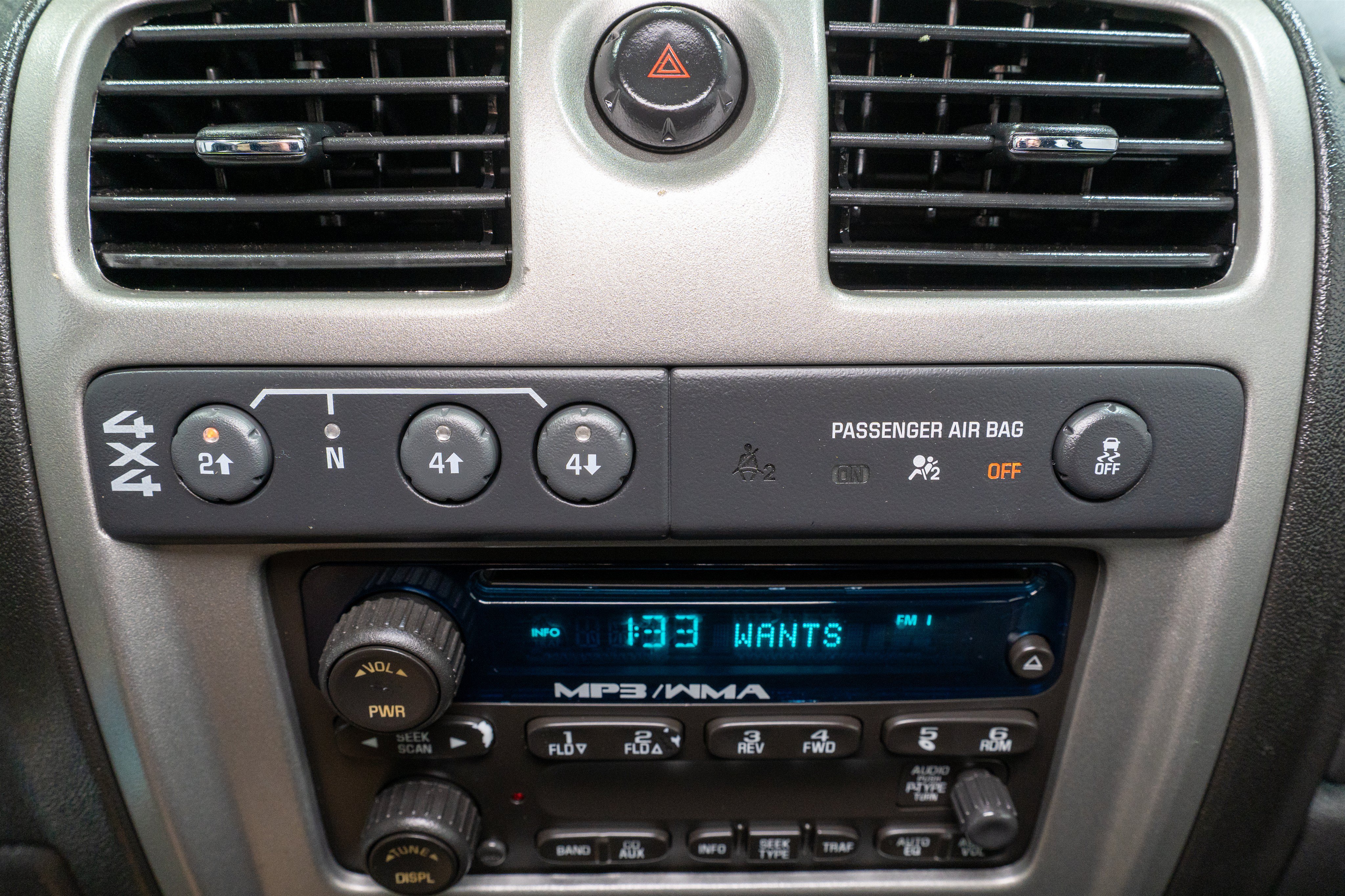 Used 2012 Chevrolet Colorado LT AWD/4WD image 14