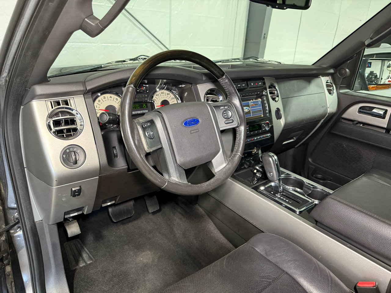 Used 2014 Ford Expedition Limited w/ Equipment Group 301A image 10