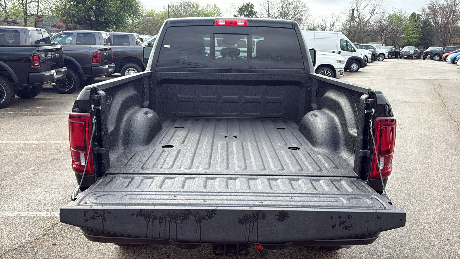 New 2026 RAM 2500 Laramie AWD/4WD image 5