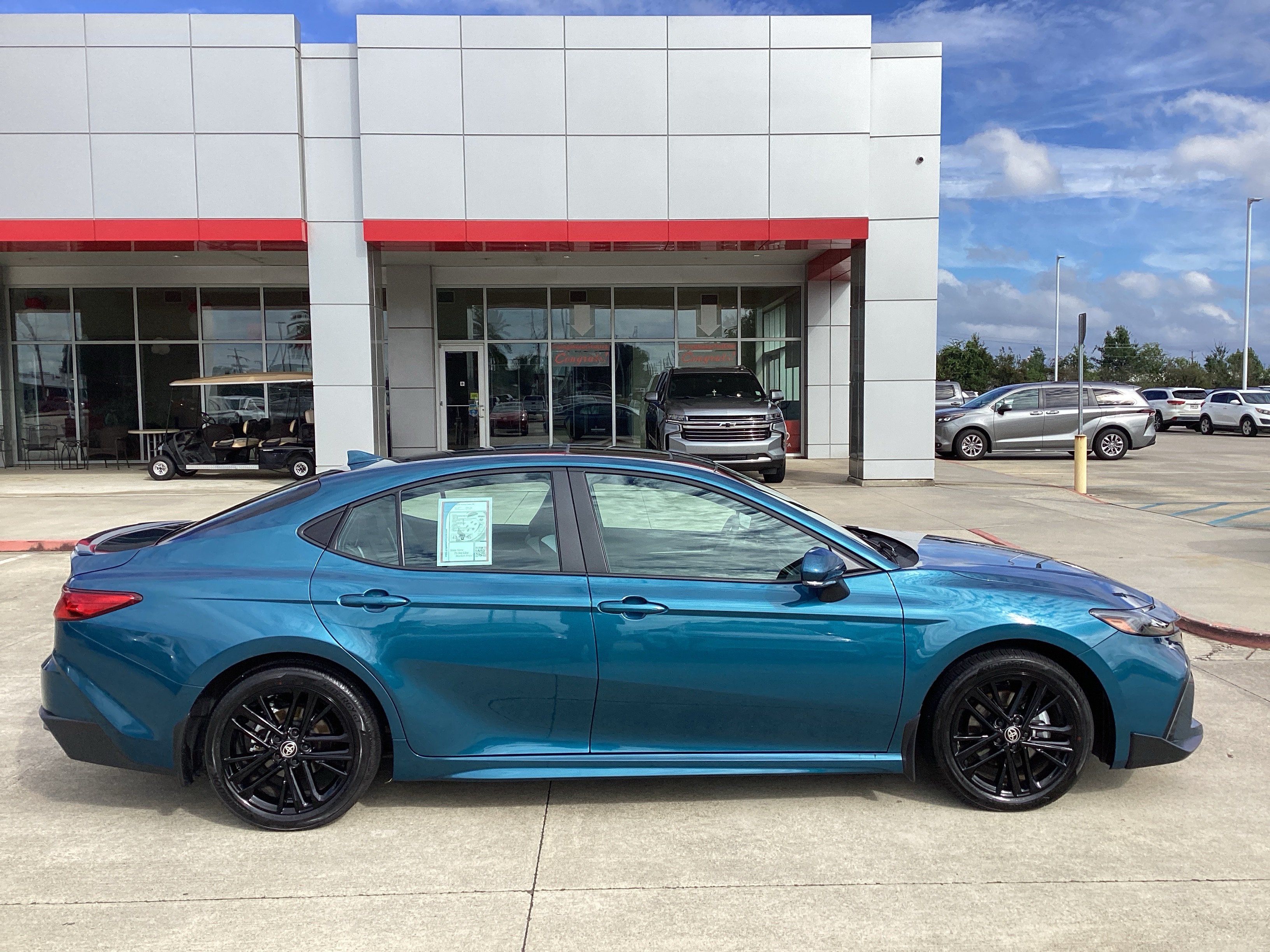 Used 2026 Toyota Camry SE w/ Multimedia Upgrade Package FWD image 8