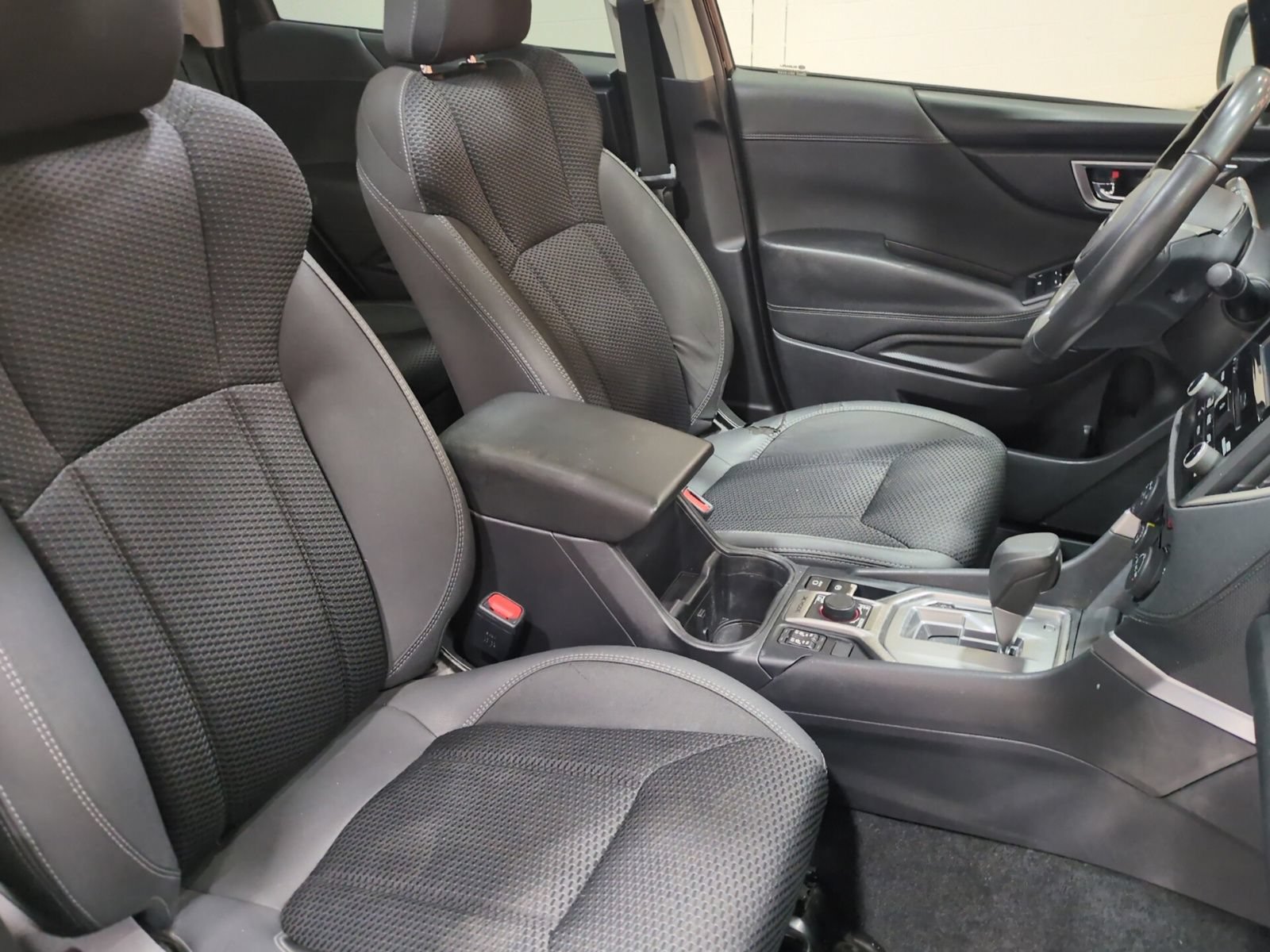 Used 2020 Subaru Forester Premium AWD/4WD image 10