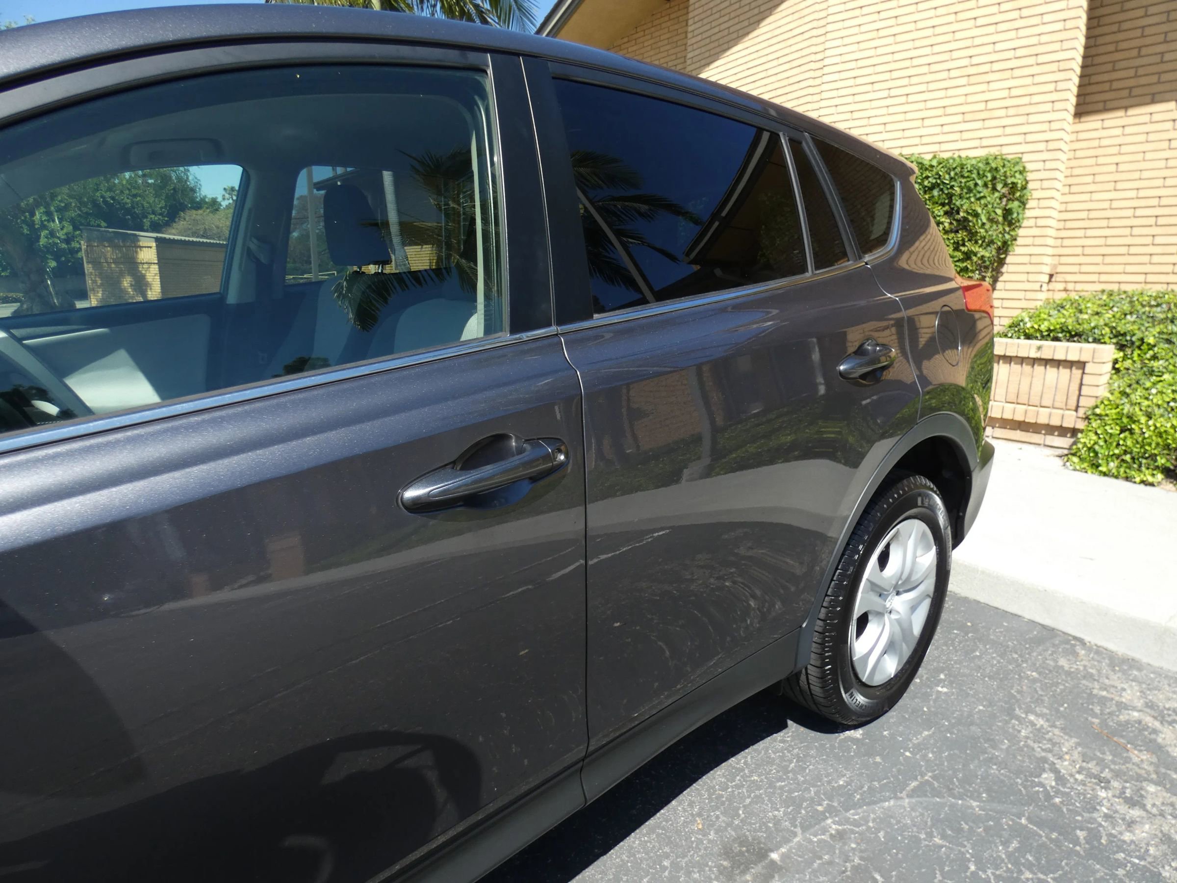 Used 2015 Toyota RAV4 LE image 13