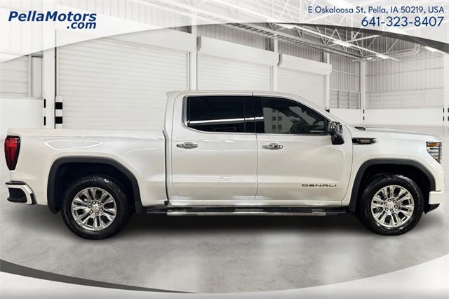 Used 2024 GMC Sierra 2500 SLE w/ SLE Convenience Package image 2