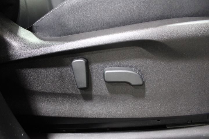 Used 2022 Subaru Ascent Limited w/ Technology Package image 29