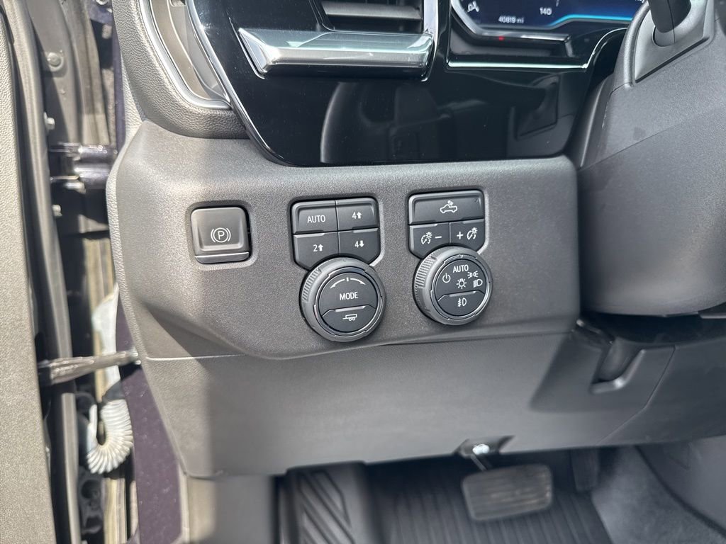 Used 2022 Chevrolet Silverado 1500 LT Trail Boss image 29