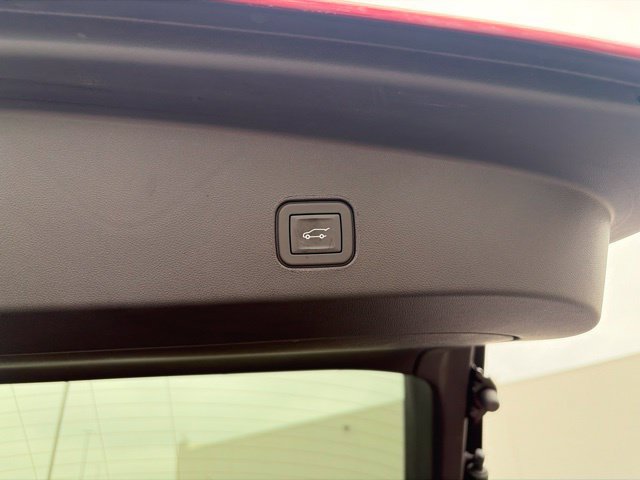 Used 2026 Cadillac Lyriq Signature Luxury w/ Nappa Leather Package AWD/4WD image 18