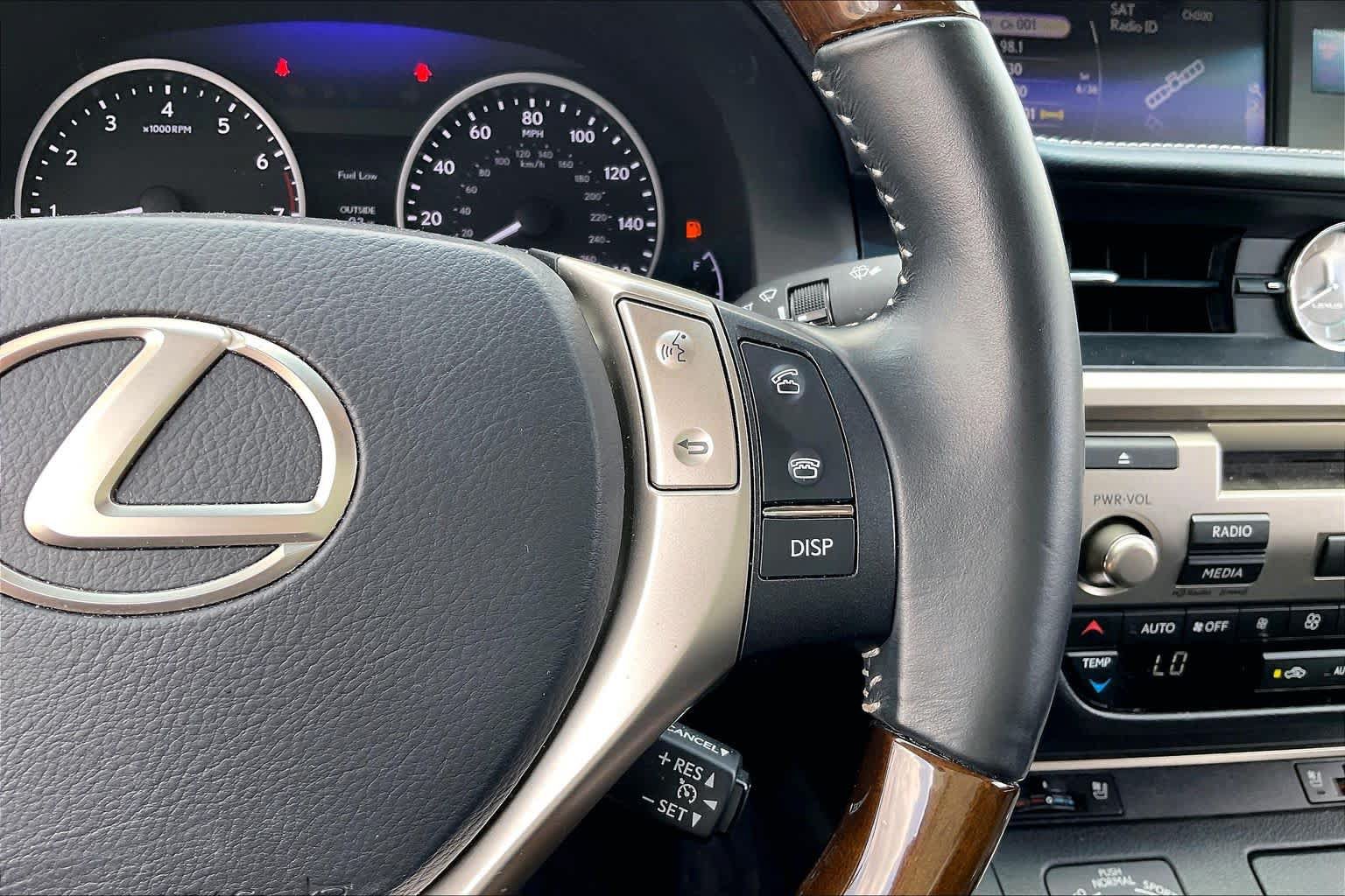 Used 2015 Lexus ES 350 w/ Premium Package FWD image 22