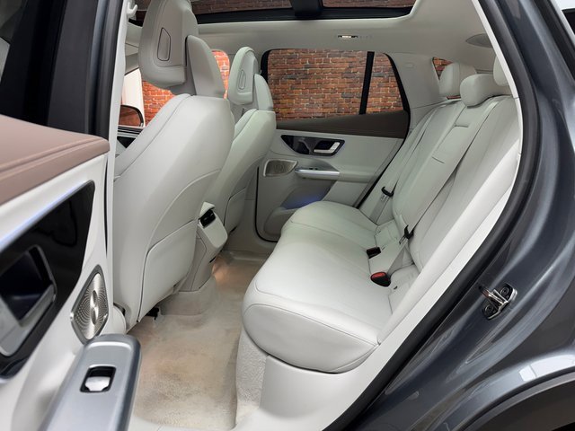 Certified 2023 Mercedes-Benz EQE 350+ 4MATIC SUV image 22