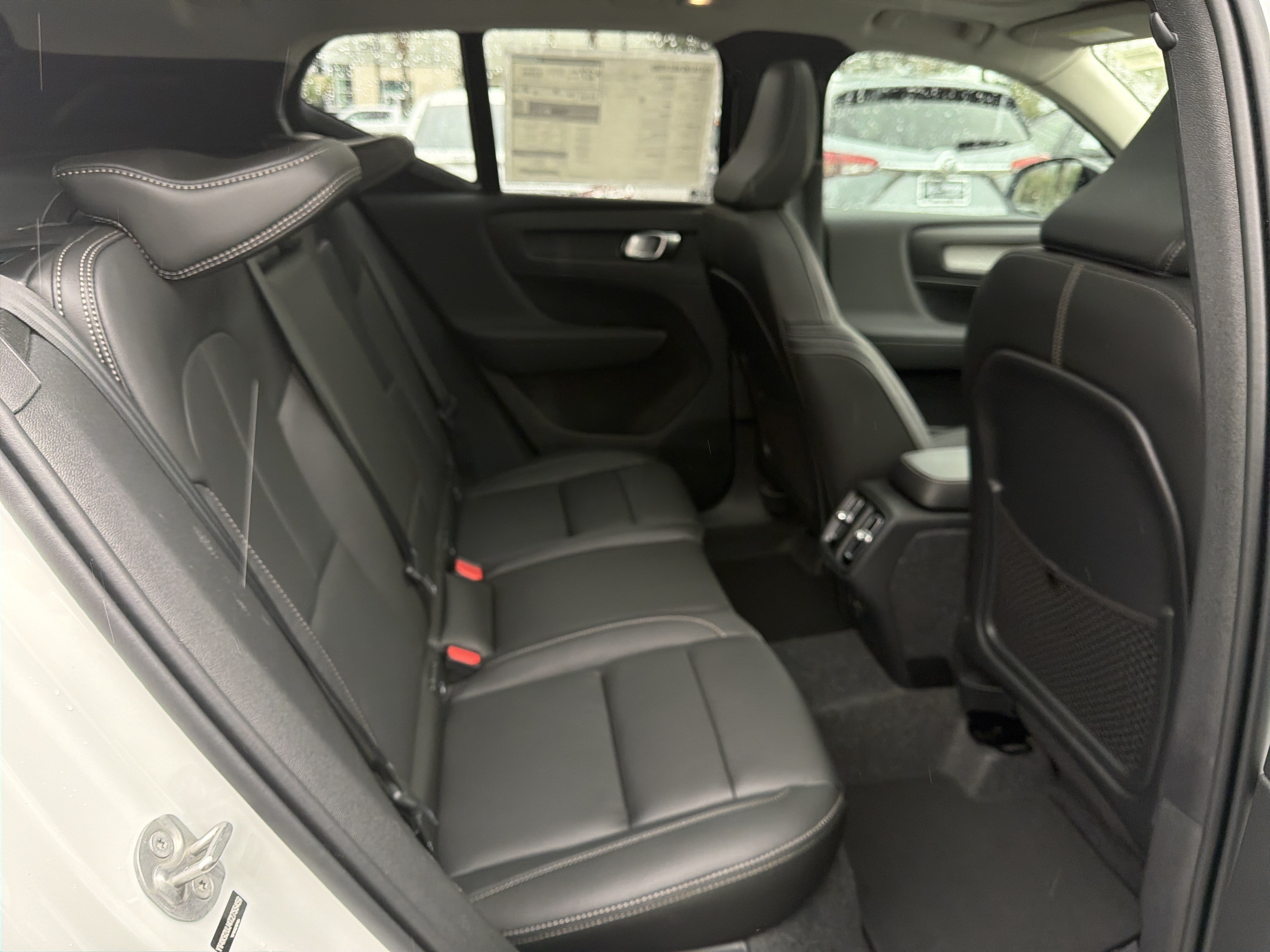 New 2026 Volvo XC40 B4 Core FWD image 34