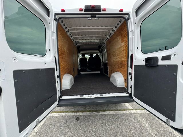 Used 2016 RAM ProMaster 2500 w/ Interior Convenience Group FWD image 16
