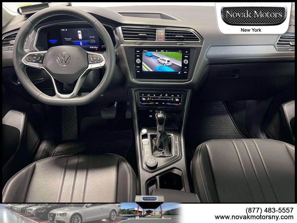 Used 2023 Volkswagen Tiguan SE image 15