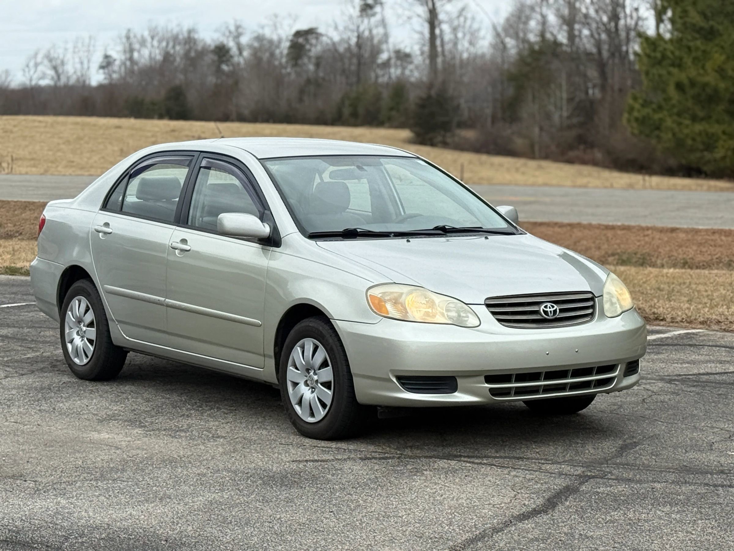 Used 2003 Toyota Corolla CE image 1
