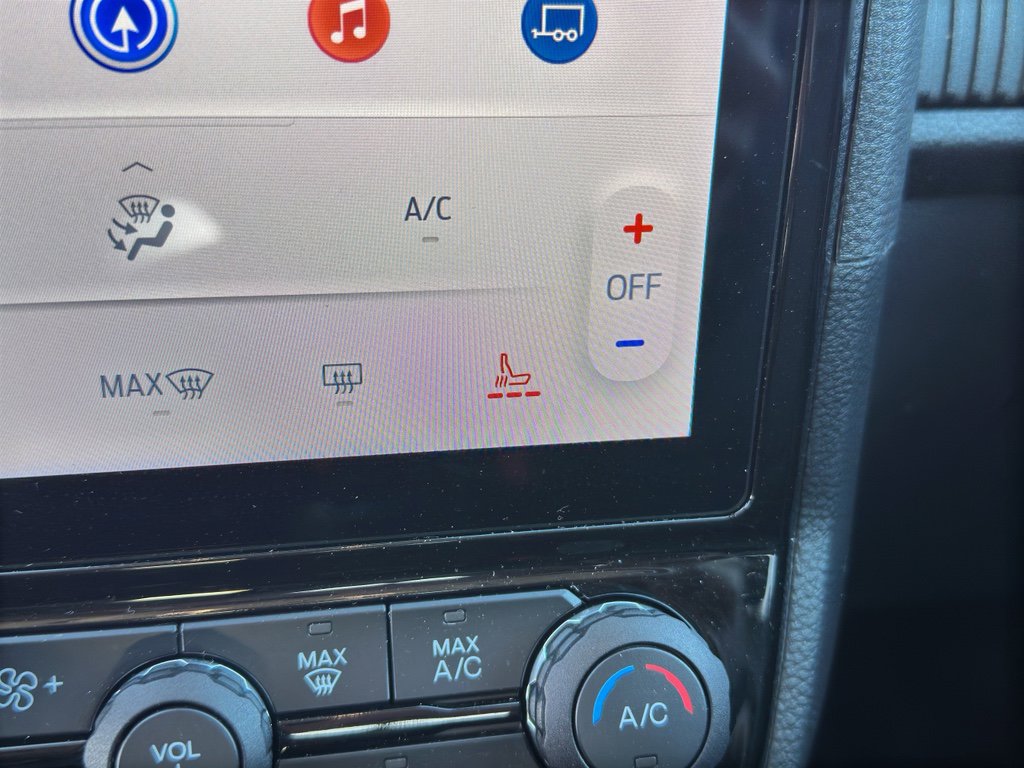 Used 2025 Ford Ranger Lariat w/ Black Appearance Package image 26