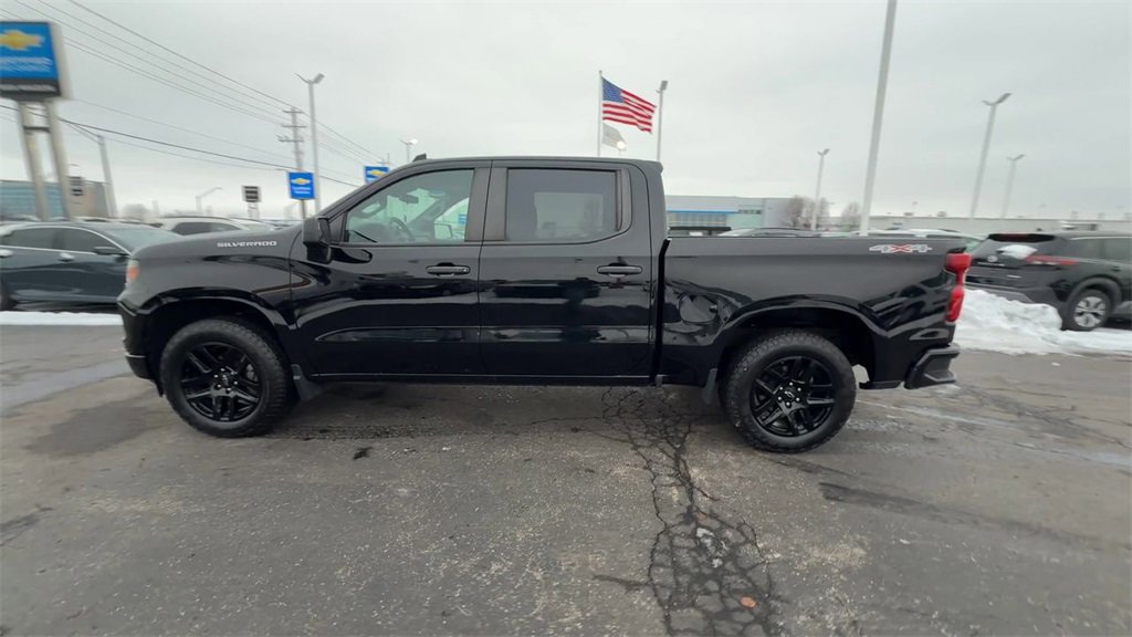 Used 2022 Chevrolet Silverado 1500 Custom image 5