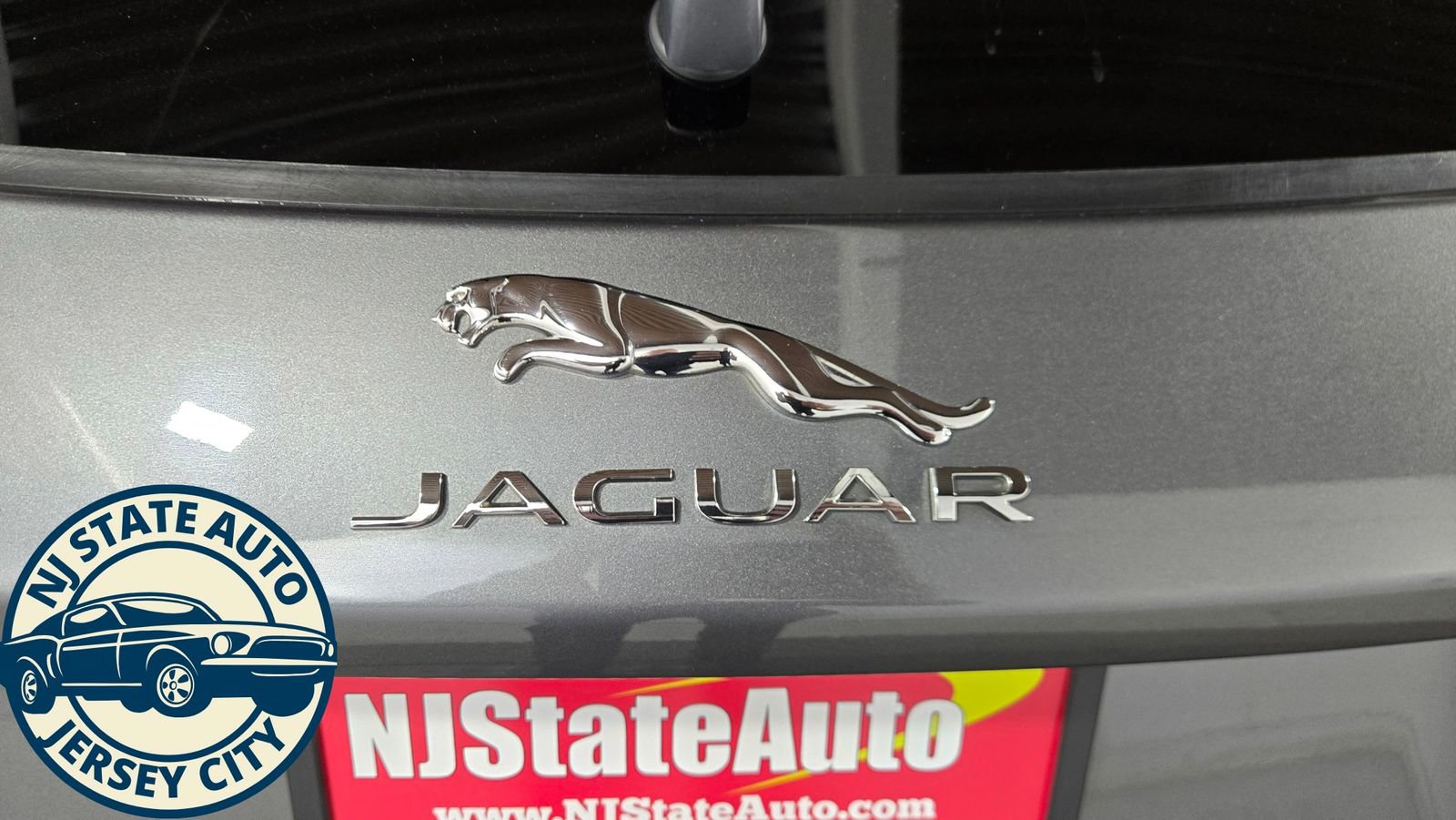 Used 2020 Jaguar E-PACE image 31